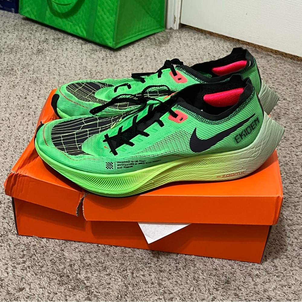 Nike Zoom Vaporfly Next 2% size 11.5 worn twice